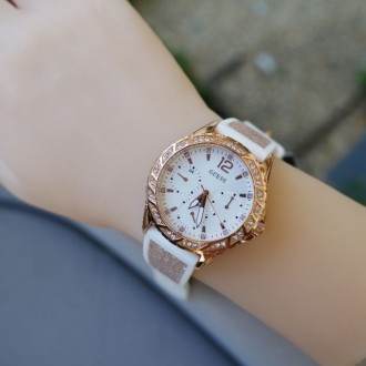 Hodinky Guess W1096L2