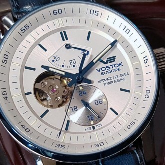 Hodinky Vostok YN84-565E552
