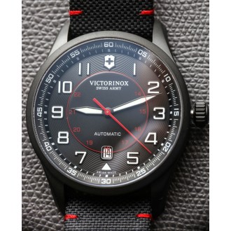 Hodinky Victorinox 241720